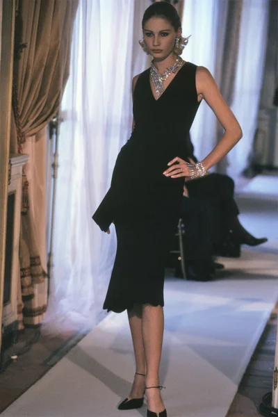 Look 24